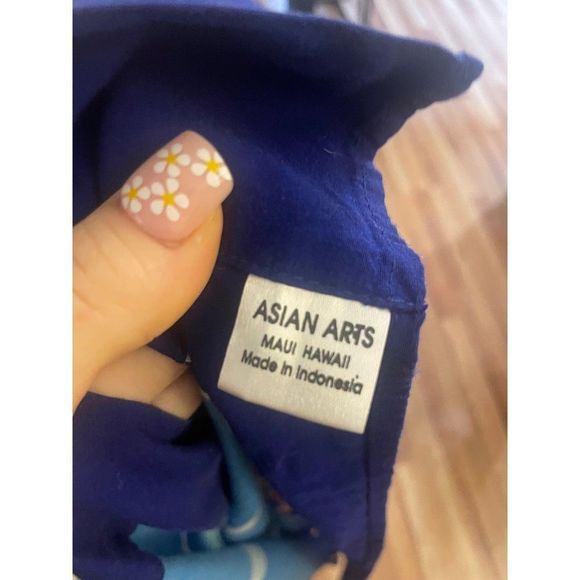 Peace on Earth Silk Screen Painting Hanging Tapestry 36” x 36” VB - Picture 4 of 4